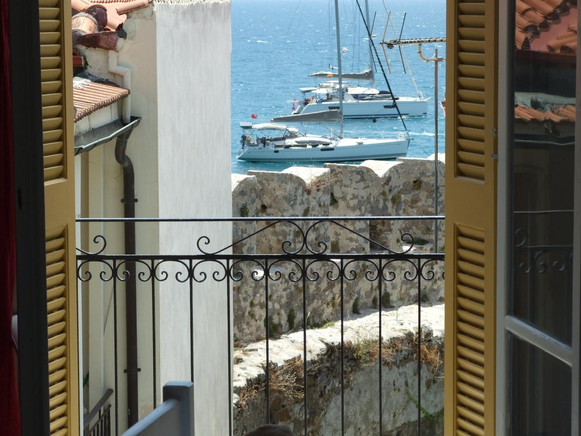 Nafpaktos Apartment And Studios In Port Ngoại thất bức ảnh